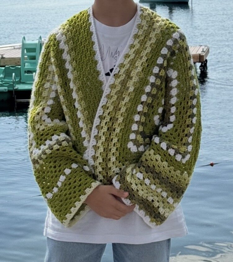Granny-Square Cardigan Grün